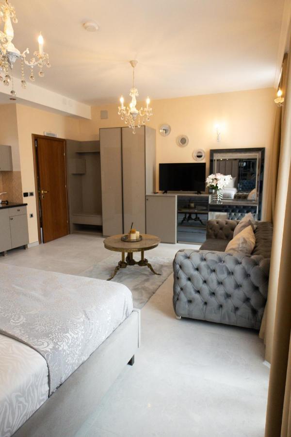 All Elevens 11 Apartments 비톨라 외부 사진