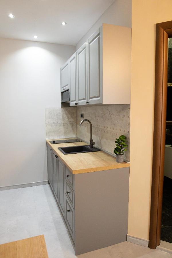 All Elevens 11 Apartments 비톨라 외부 사진