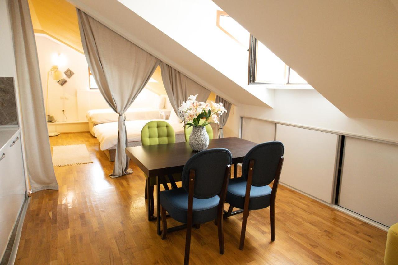 All Elevens 11 Apartments 비톨라 외부 사진