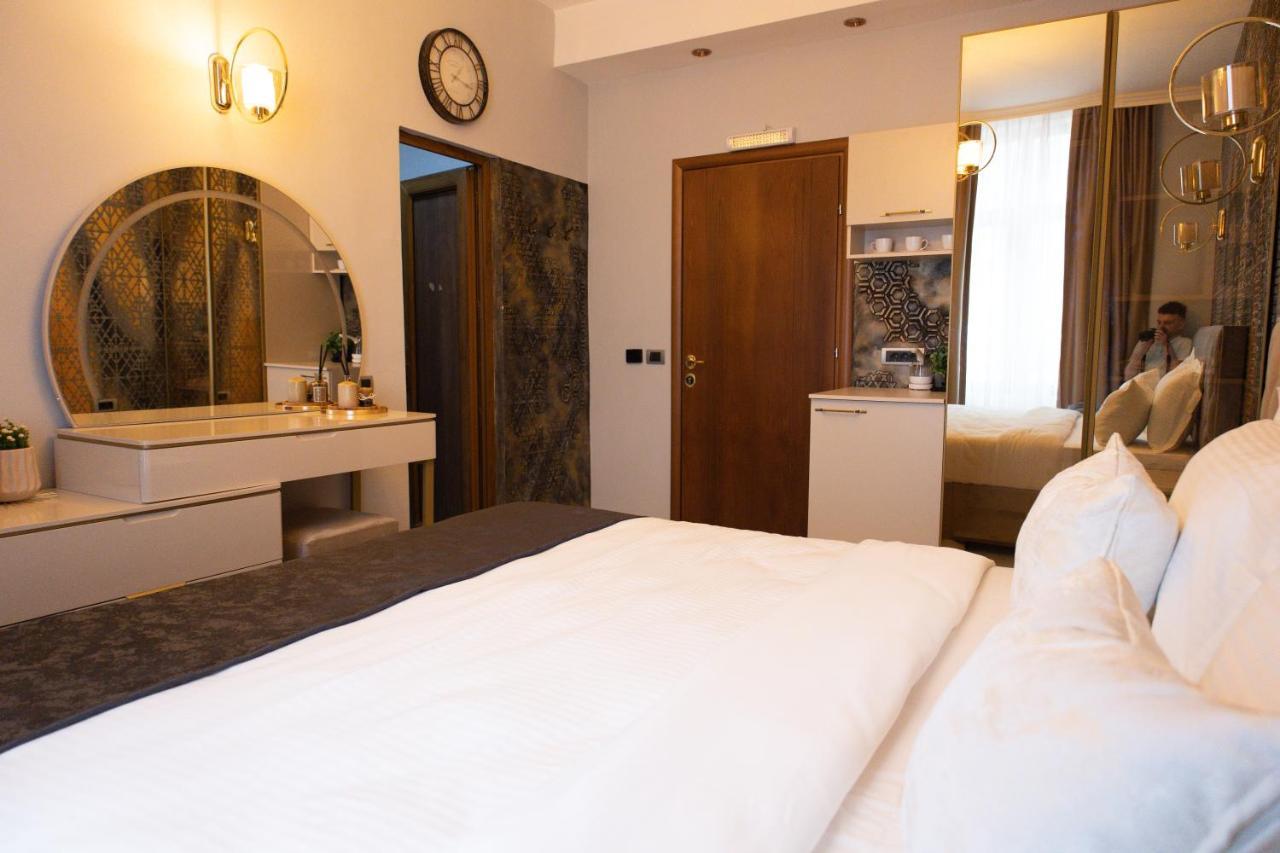All Elevens 11 Apartments 비톨라 외부 사진